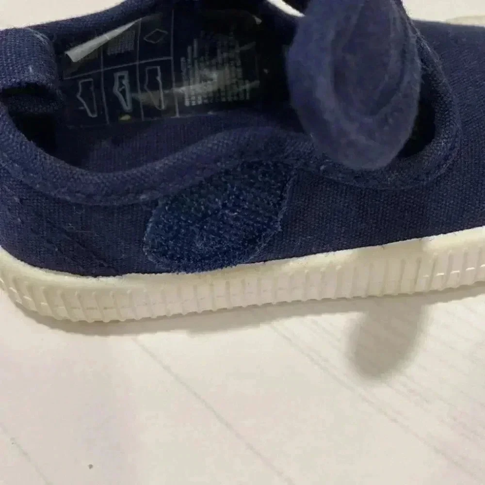 H&M baby shoes